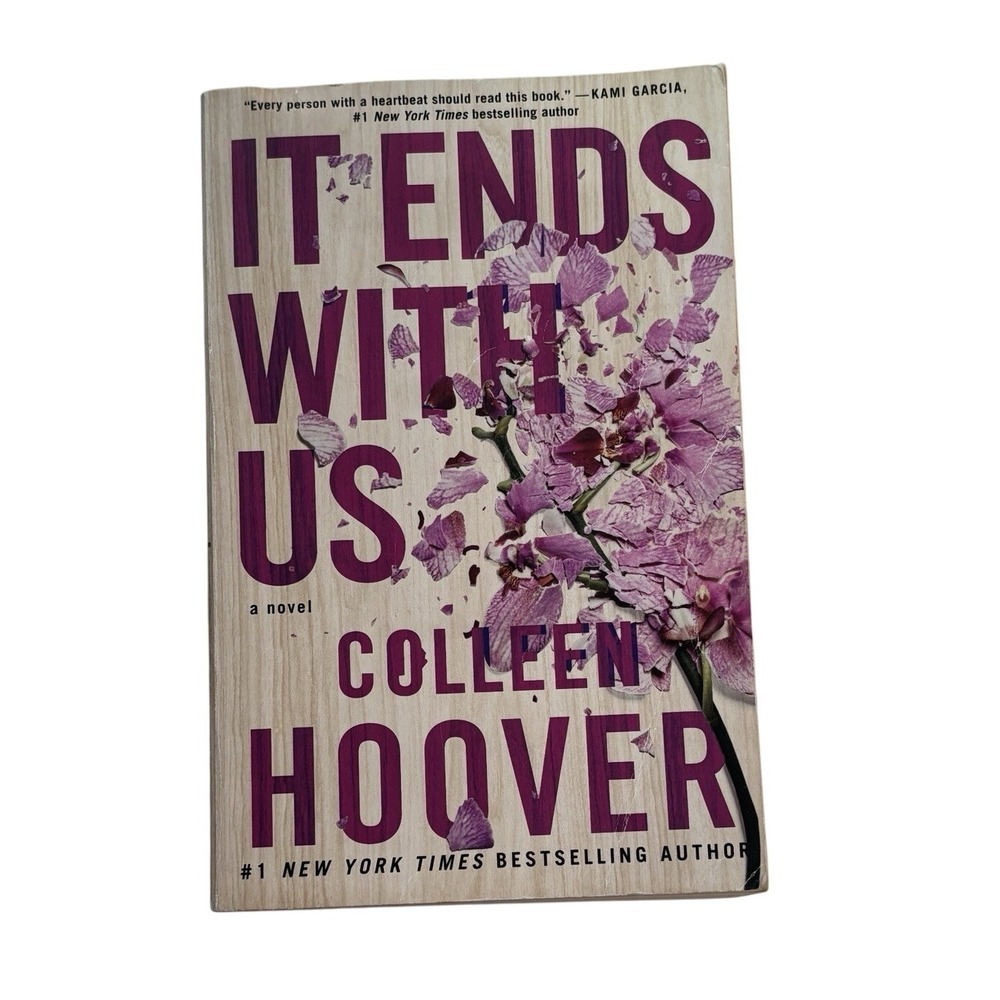 It Ends with Us by‎ Colleen Hoover (2022, Trade Paperback)